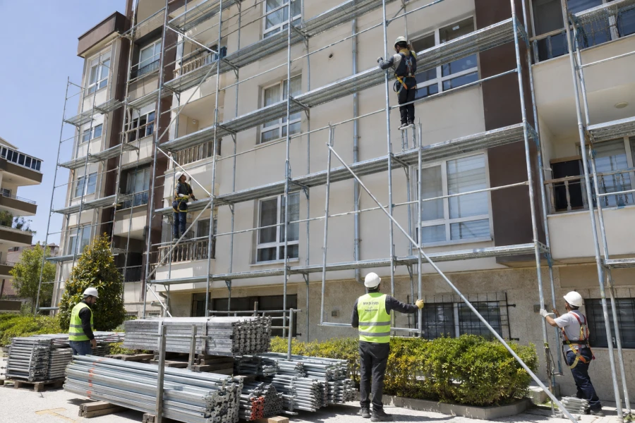 Bornova Dış Cephe İskele Kurulumu